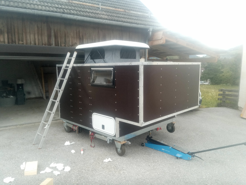 Truckbox Pritschenkasten für Wohnwagen u. Wohnmobil